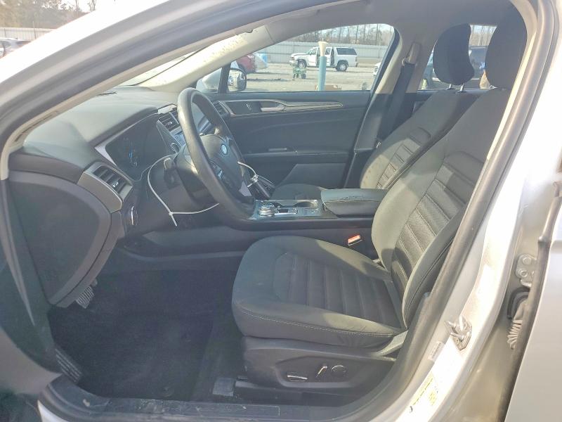Photo 7 from auction – 2017 FORD FUSION with VIN 3FA6P0H74HR248406