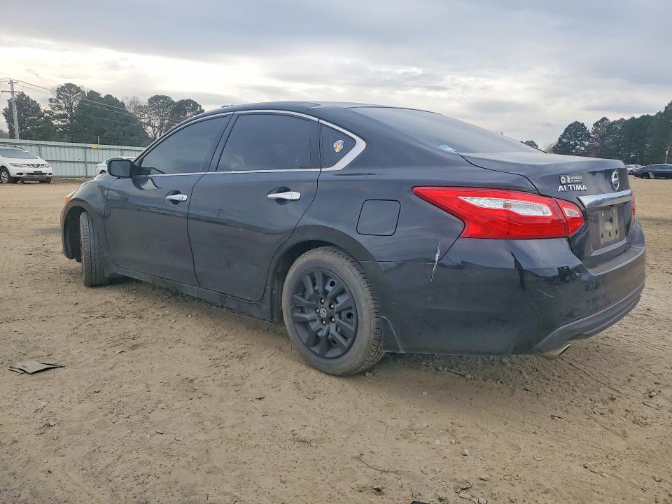 Фото 2 с аукциона – 2017 NISS ALTIMA с VIN 1N4AL3AP6HC244454