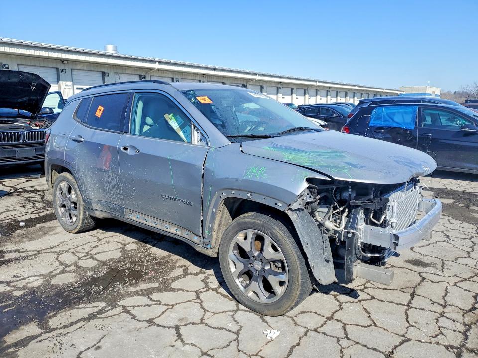 Photo 4 from auction – 2020 JEEP COMPASS with VIN 3C4NJDCB6LT126877