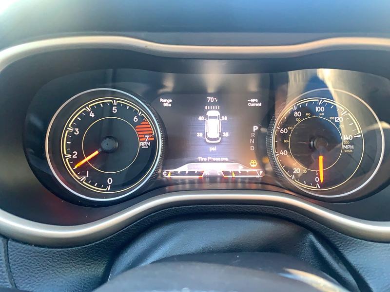 Photo 8 from auction – 2016 JEEP CHEROKEE L with VIN 1C4PJLDB5GW200212
