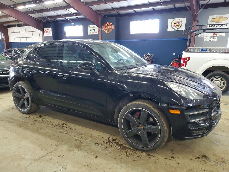 Photo 4 from auction – 2015 PORSCHE MACAN TURB with VIN WP1AF2A52FLB99745