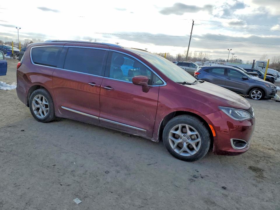 Photo 4 from auction – 2020 CHRYSLER PACIFICA with VIN 2C4RC1BG9LR147247