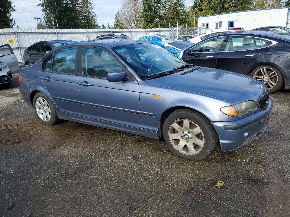 Photo 4 from auction – 2004 BMW 325 with VIN WBAET37484NJ47163