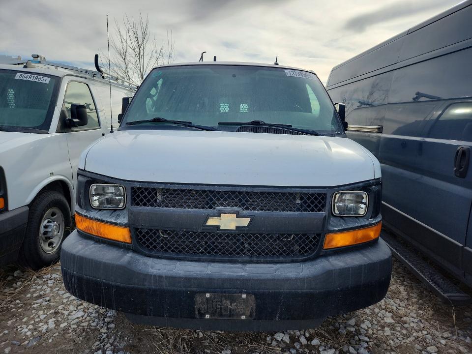 Photo 5 from auction – 2015 CHEVROLET EXPRESS G2500 with VIN 1GCWGFCF9F1279296