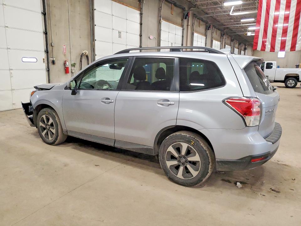 Photo 2 from auction – 2017 SUBARU FORESTER 2 with VIN JF2SJAECXHH517013