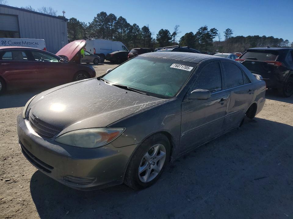 TOYOTA CAMRY 2002 with VIN 4T1BE32K22U567120 - Photo from auction