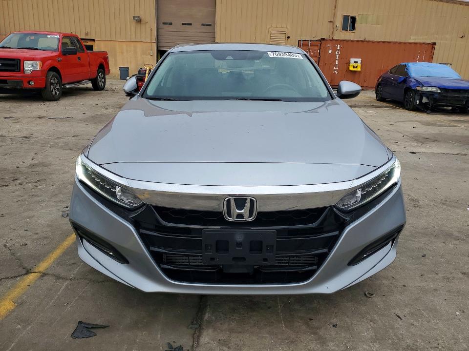 Photo 5 from auction – 2018 HONDA ACCORD with VIN 1HGCV1F61JA103473