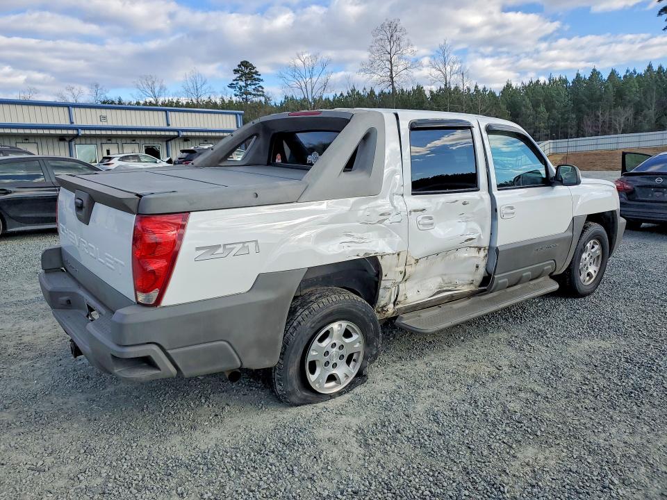 Photo 3 from auction – 2002 CHEVROLET AVALANCHE with VIN 3GNEK13T02G185233