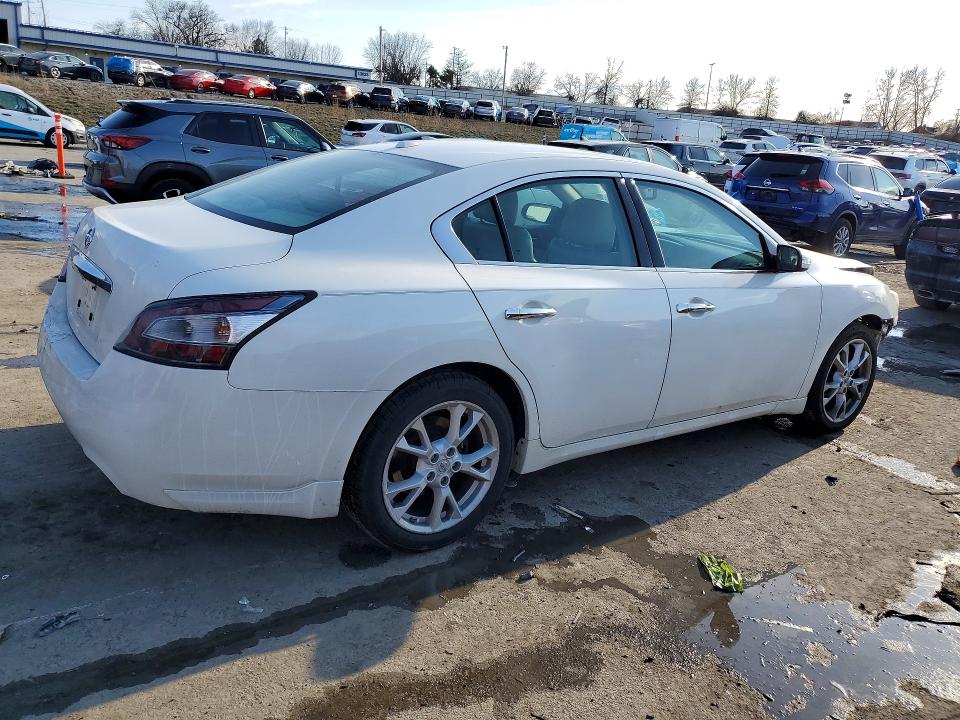 Photo 3 from auction – 2012 NISSAN MAXIMA with VIN 1N4AA5APXCC850219