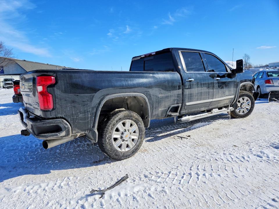 Photo 3 from auction – 2024 CHEVROLET SILVERADO with VIN 1GC4YREY4RF315942