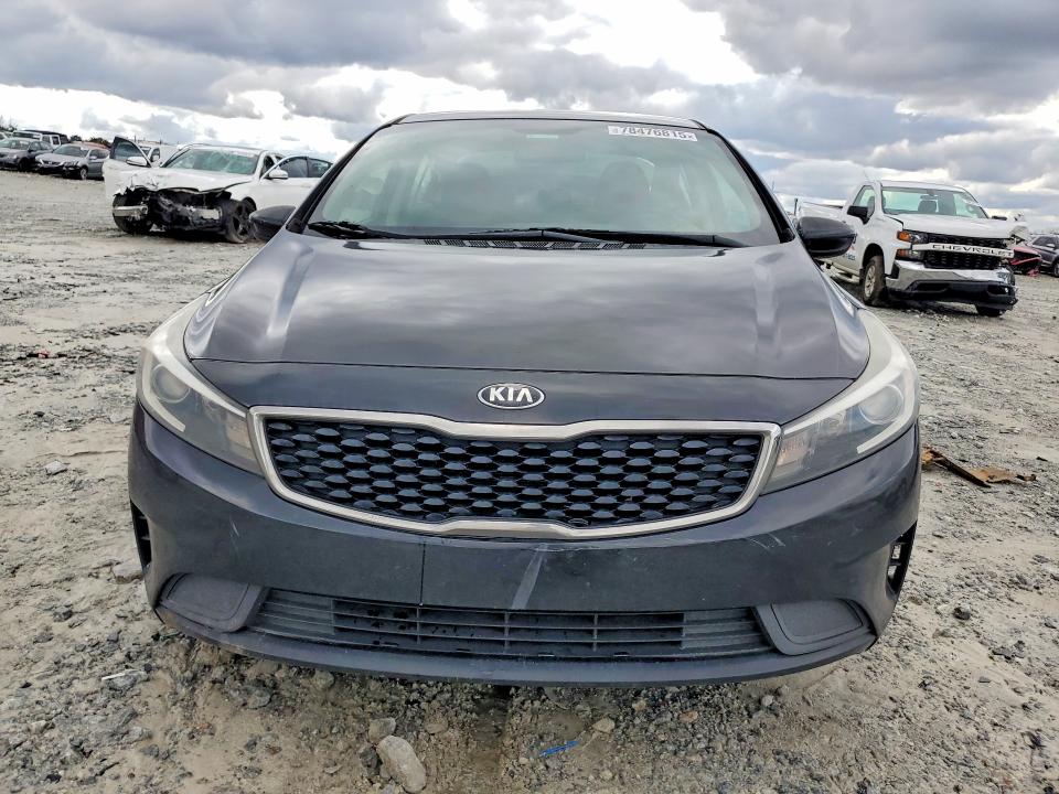 Photo 5 from auction – 2017 KIA FORTE with VIN 3KPFK4A72HE069072