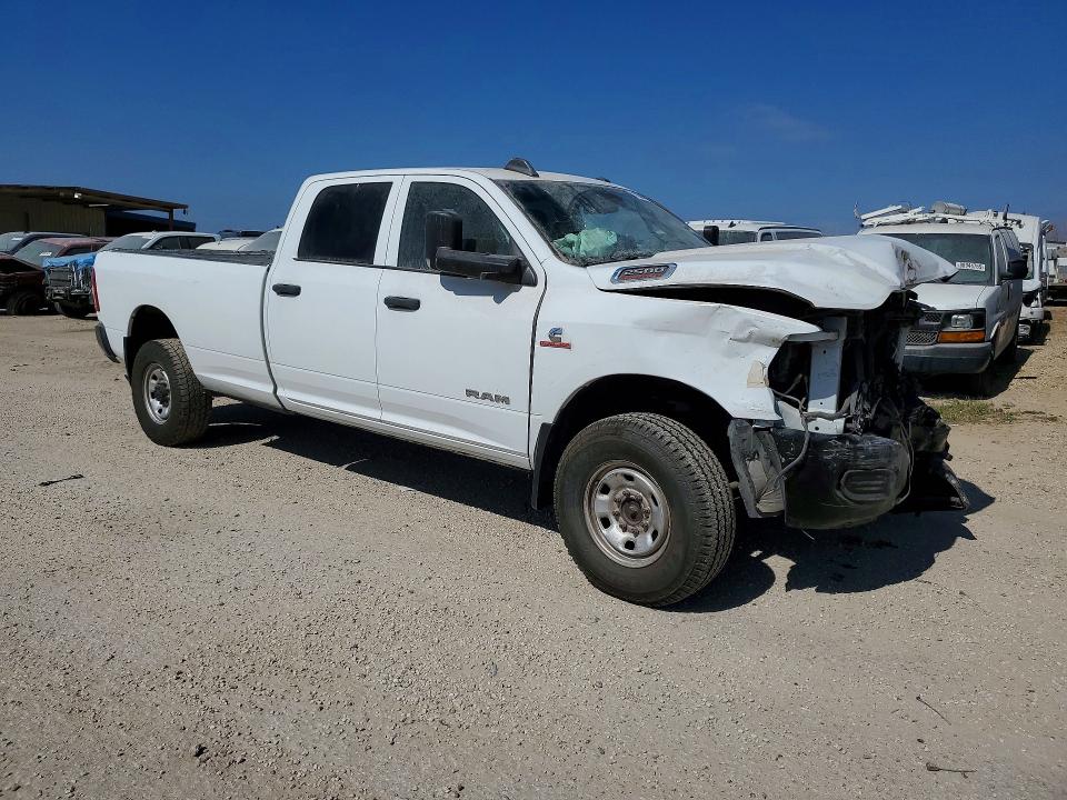 Photo 4 from auction – 2019 RAM 2500 with VIN 3C6UR5HL3KG582992