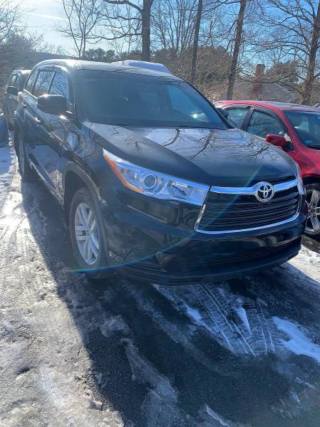 TOYOTA HIGHLANDER 2014 with VIN 5TDBKRFHXES048078 - Photo from auction