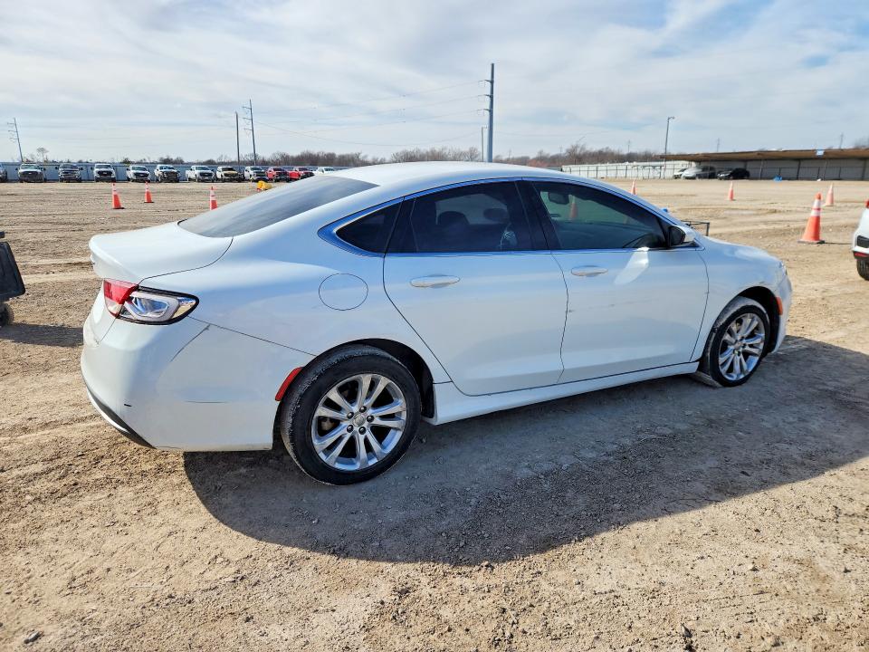 Photo 3 from auction – 2015 CHRYSLER 200 LIMITE with VIN 1C3CCCAB5FN571229