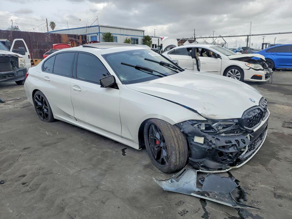 Photo 4 from auction – 2025 BMW M340I with VIN 3MW59FT04S8F39902