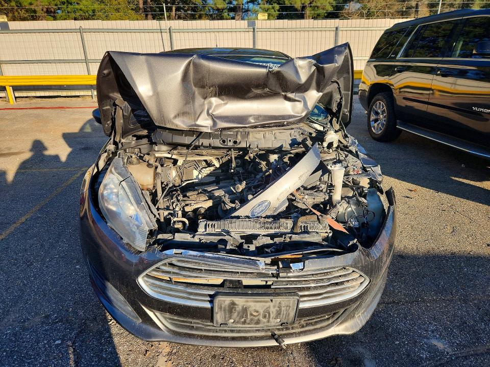 Photo 5 from auction – 2018 FORD FIESTA SE with VIN 3FADP4BJ4JM101783
