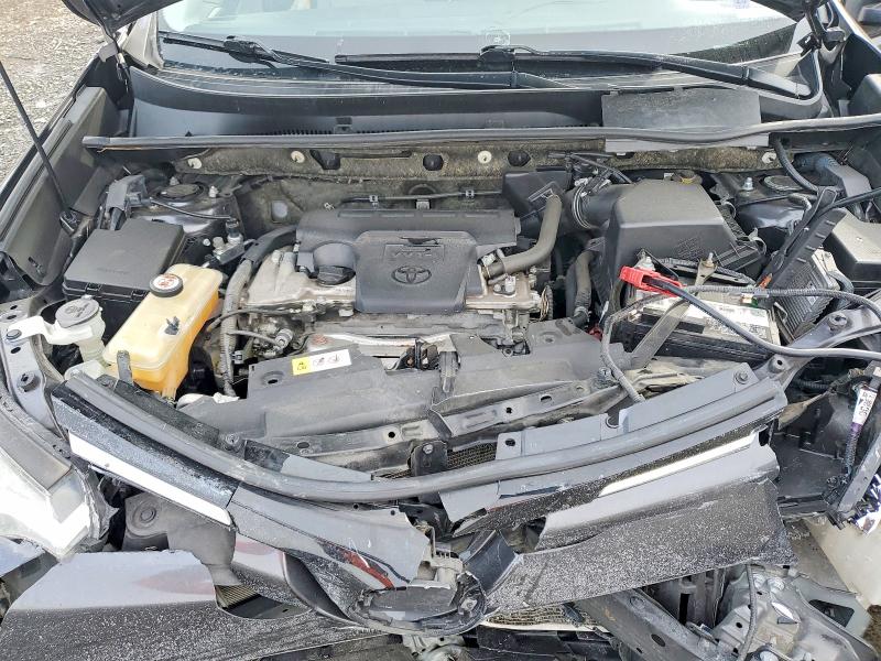 Photo 12 from auction – 2017 TOYOTA RAV4 XLE with VIN JTMRFREV2HJ137087