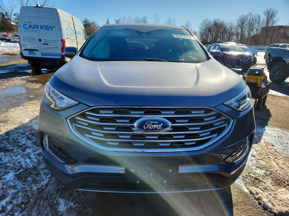 Photo 5 from auction – 2022 FORD EDGE SEL with VIN 2FMPK4J99NBB12780