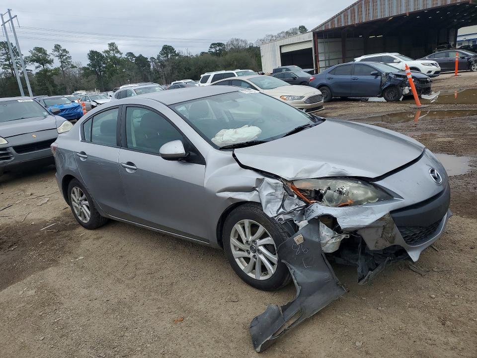 Photo 4 from auction – 2012 MAZDA 3 with VIN JM1BL1UFXC1501710