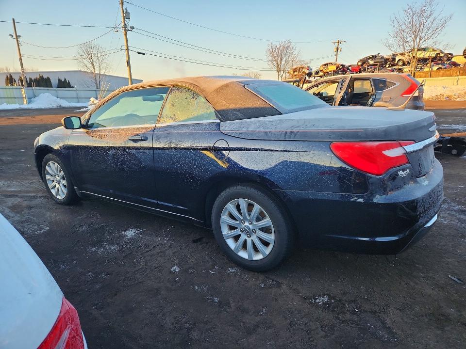 Photo 2 from auction – 2011 CHRYSLER 200 TOURIN with VIN 1C3BC2EG0BN563786