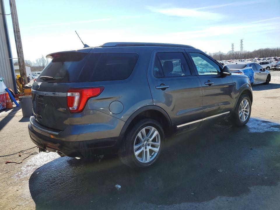 Photo 3 from auction – 2018 FORD EXPLORER X with VIN 1FM5K8D82JGA21290