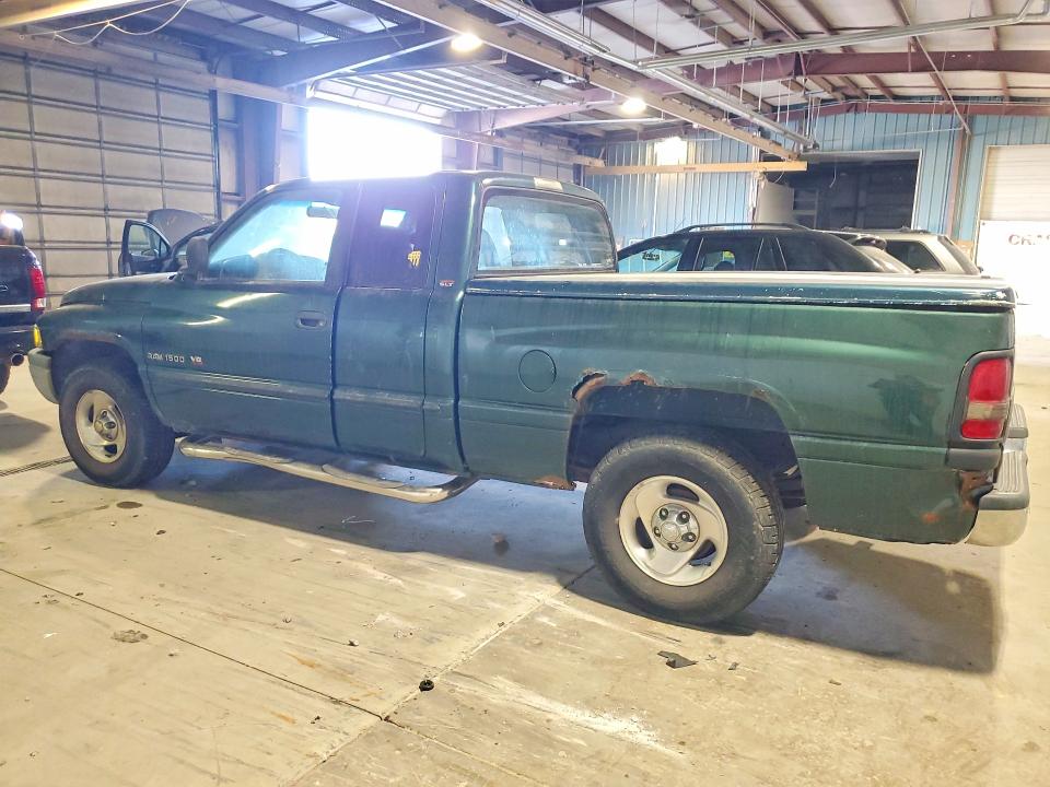 Photo 2 from auction – 2000 DODGE RAM 1500 with VIN 3B7HC13Z5YM211813