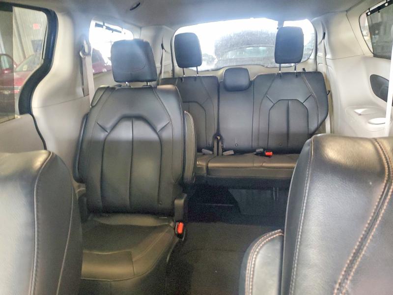 Photo 10 from auction – 2019 CHRYSLER PACIFICA with VIN 2C4RC1BG5KR666102