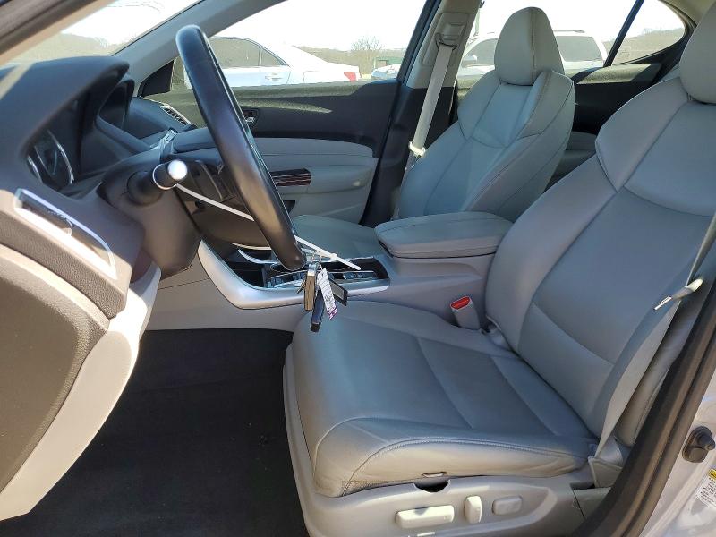 Photo 7 from auction – 2016 ACURA TLX with VIN 19UUB2F35GA001062