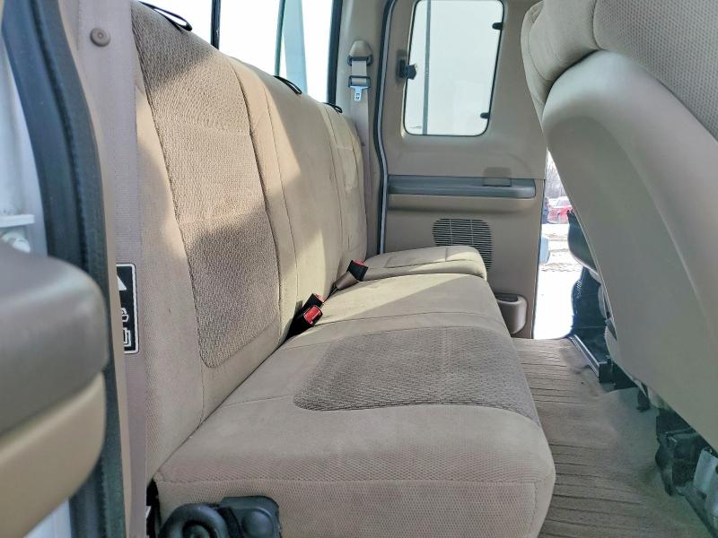 Photo 10 from auction – 2004 FORD F250 SUPER with VIN 3FTNX21L04MA12934