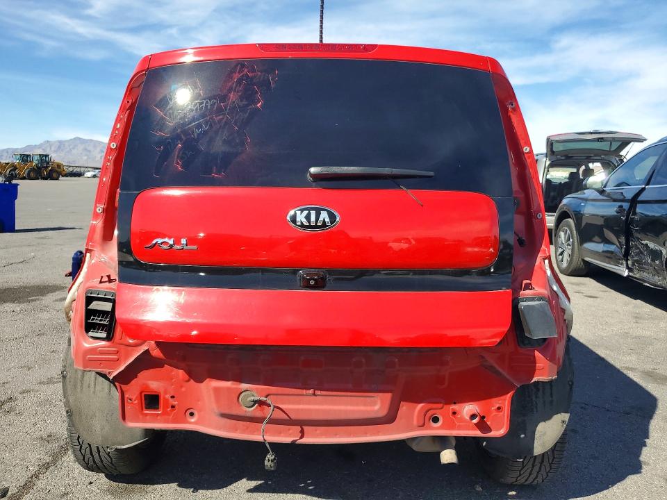 Photo 6 from auction – 2014 KIA SOUL with VIN KNDJP3A51E7732390