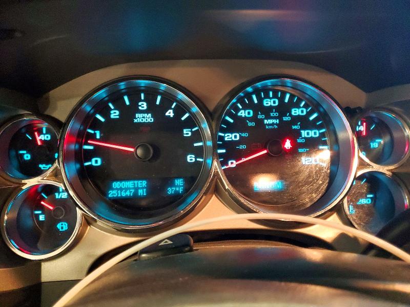 Photo 9 from auction – 2010 GMC SIERRA with VIN 3GTRKVE35AG299578
