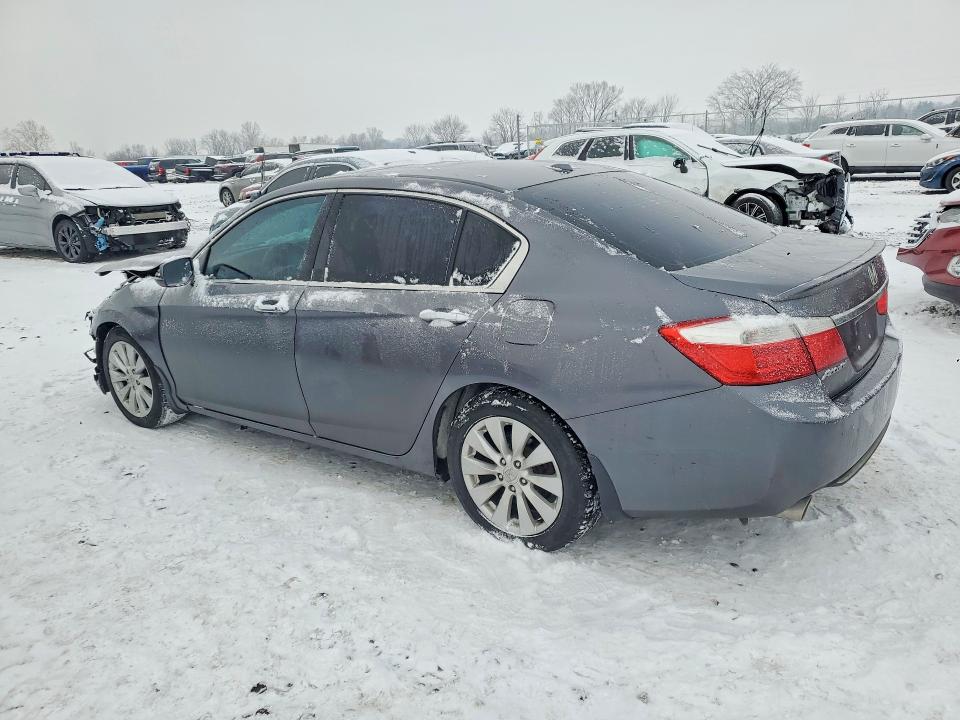 Photo 2 from auction – 2013 HONDA ACCORD with VIN 1HGCR3F85DA038309