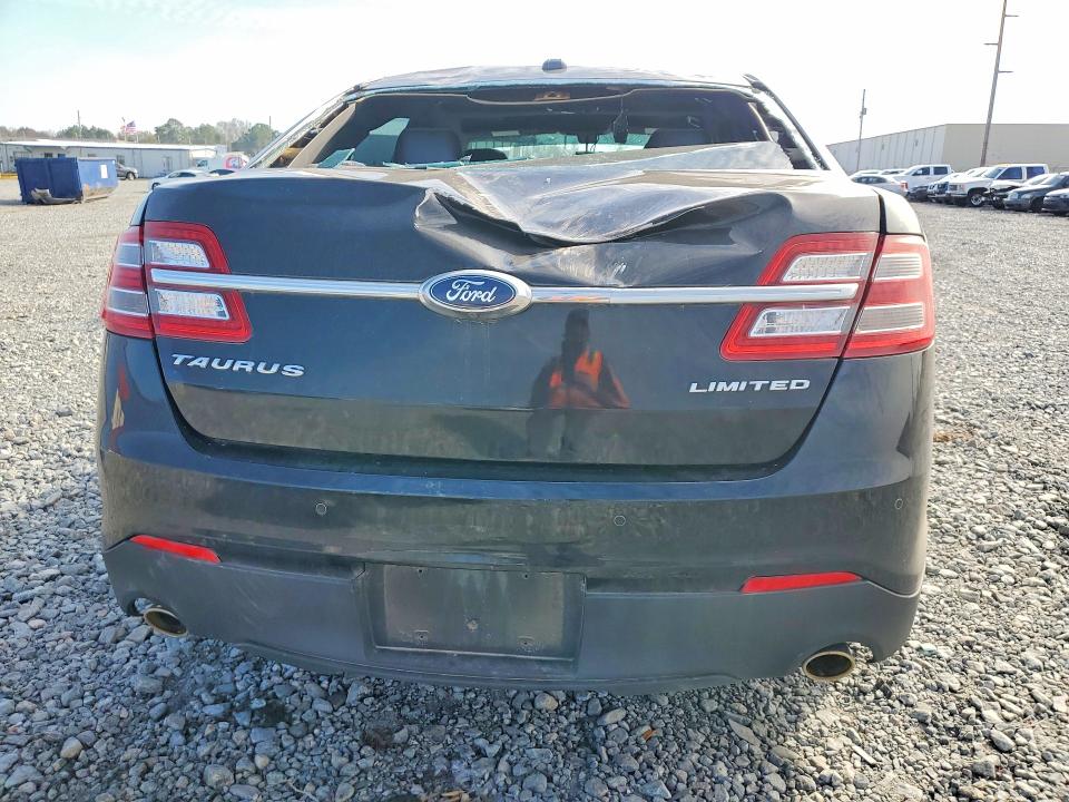 Photo 6 from auction – 2016 FORD TAURUS with VIN 1FAHP2F84GG114307