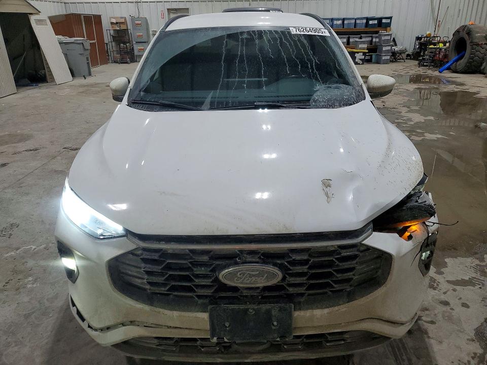 Photo 5 from auction – 2023 FORD ESCAPE with VIN 1FMCU9NA4PUB45452