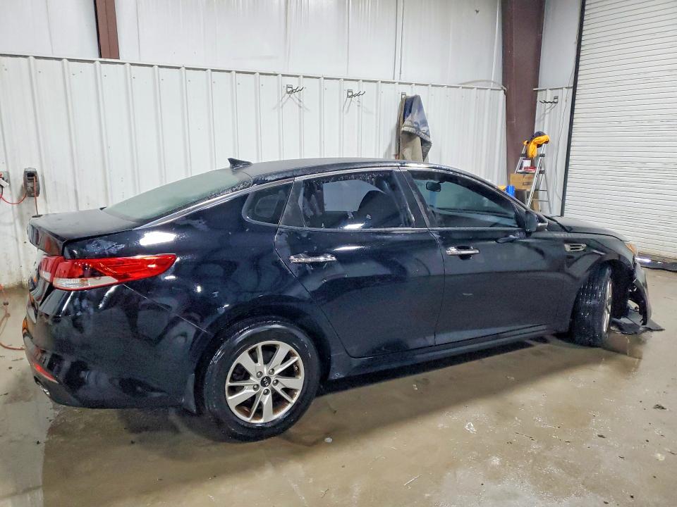 Photo 3 from auction – 2016 KIA OPTIMA with VIN 5XXGT4L3XGG096683