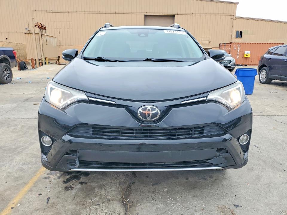 Photo 5 from auction – 2018 TOYOTA RAV4 with VIN 2T3WFREV0JW426205