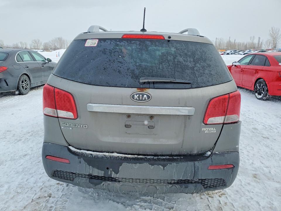 Photo 6 from auction – 2011 KIA SORENTO BA with VIN 5XYKTDA23BG079541