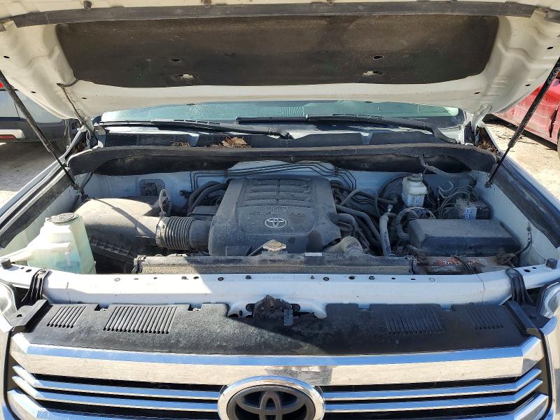 Photo 11 from auction – 2017 TOYOTA TUNDRA CRE with VIN 5TFDW5F17HX676042