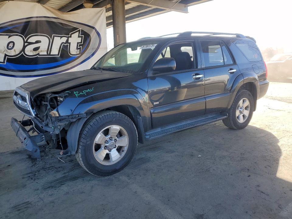 TOYOTA 4RUNNER SR 2006 con VIN JTEZU14R768055660 - Foto de la subasta