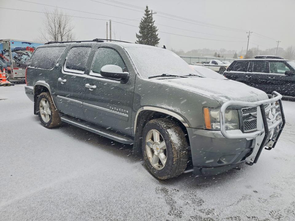 Photo 4 from auction – 2011 CHEVROLET SUBURBAN K with VIN 1GNSKKE36BR218211