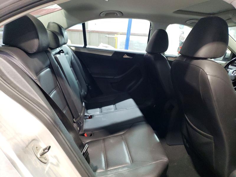 Photo 10 from auction – 2015 VOLKSWAGEN JETTA with VIN 3VWD07AJ5FM353712