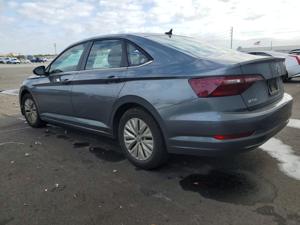 Photo 2 from auction – 2020 VOLKSWAGEN JETTA with VIN 3VWC57BU6LM077638