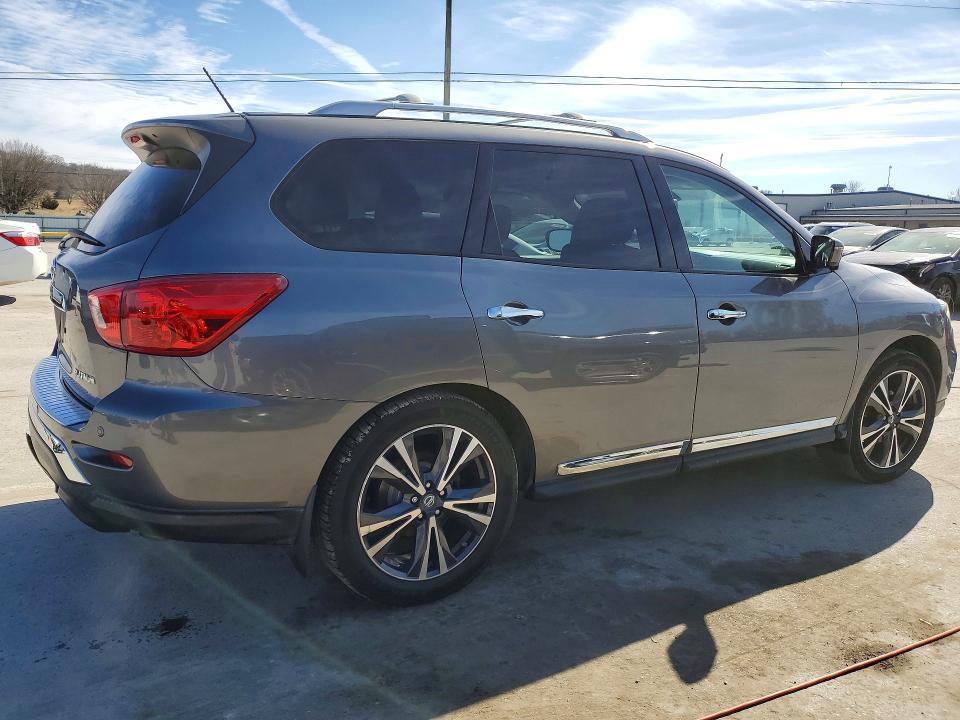 Photo 3 from auction – 2017 NISSAN PATHFINDER with VIN 5N1DR2MN8HC639144