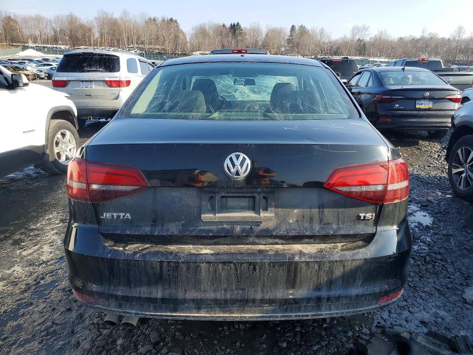 Photo 6 from auction – 2017 VOLKSWAGEN JETTA S with VIN 3VW2B7AJ4HM385958