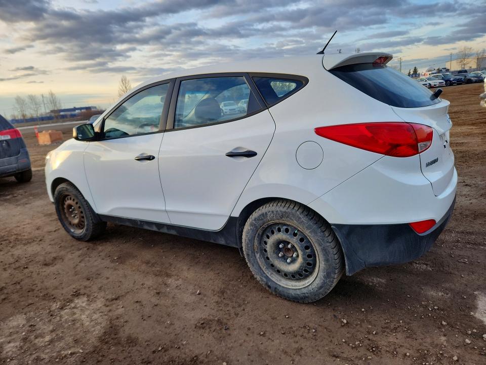 Photo 2 from auction – 2013 HYUNDAI TUCSON with VIN KM8JT3AB0DU672499