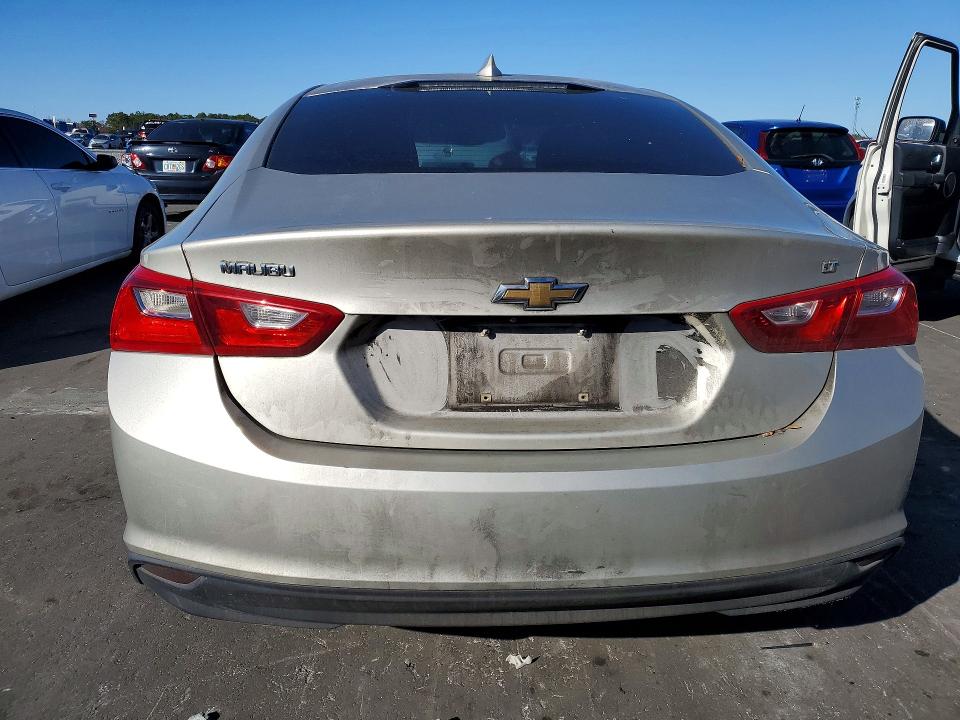 Photo 6 from auction – 2016 CHEVROLET MALIBU LT with VIN 1G1ZE5ST5GF242800