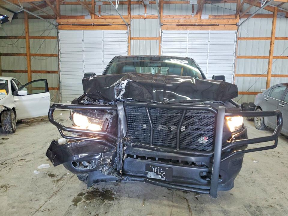 Photo 5 from auction – 2024 RAM 1500 with VIN 1C6RRFCG4RN161807