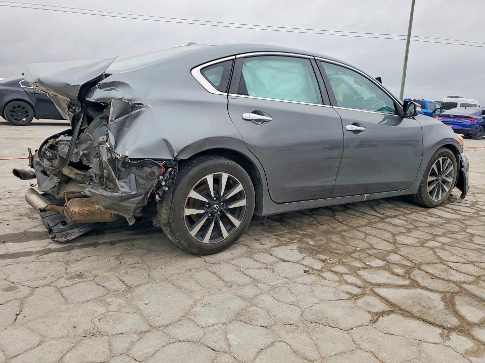 Photo 3 from auction – 2018 NISSAN ALTIMA with VIN 1N4AL3AP5JC210186