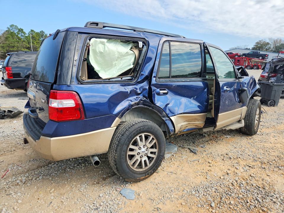 Photo 3 from auction – 2011 FORD EXPEDITION with VIN 1FMJU1H50BEF34292