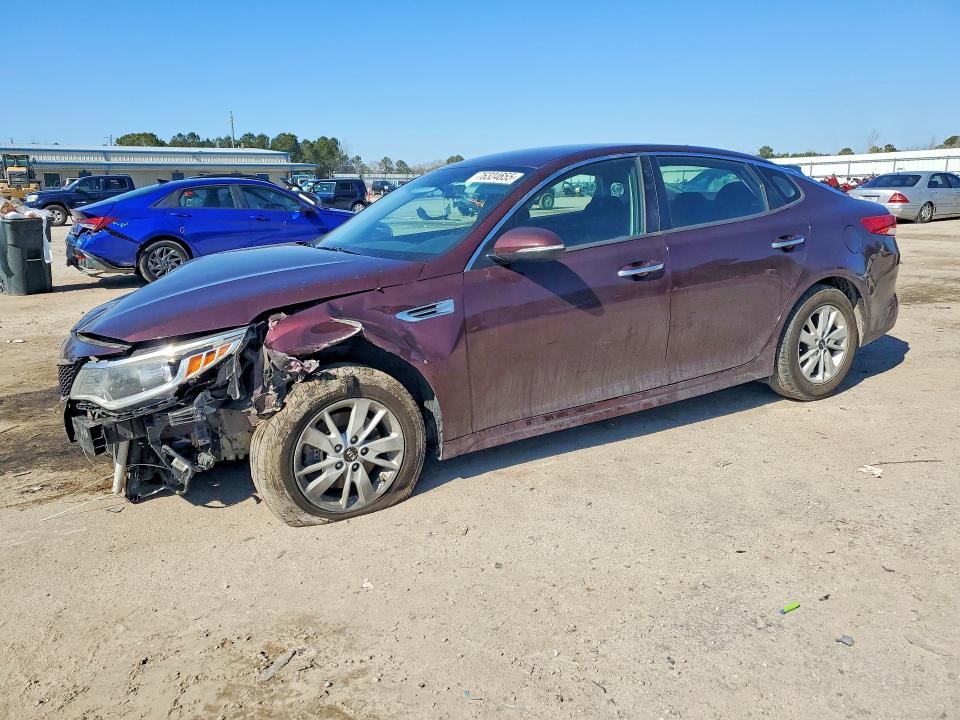 KIA OPTIMA 2018 with VIN 5XXGT4L30JG181801 - Photo from auction